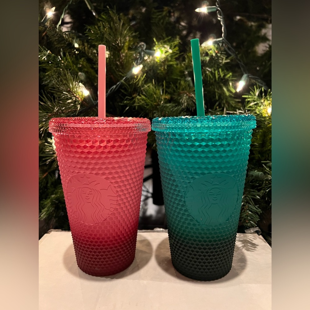Starbucks holiday 2022 Studded Tumbler Waxberry Ombre Grande Set Pink & Mint